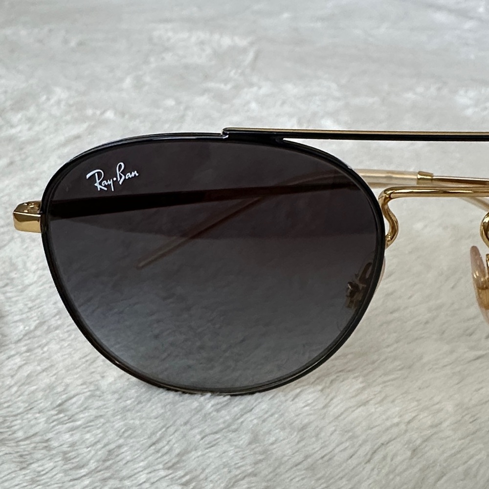 Ray-Ban Women’s Black and Gold Aviator Sunglasses - Picture 6 of 8